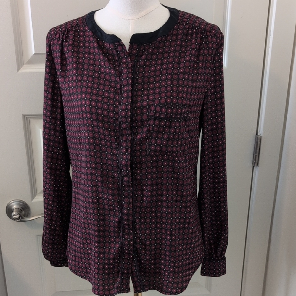 LOFT Long Sleeve Blouse Button Down Maroon and Navy Floral Pattern Size Medium